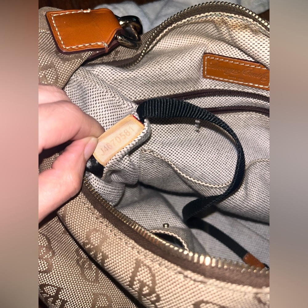 Dooney & Bourke tan brown signature canvas hobo bag - Picture 15 of 15